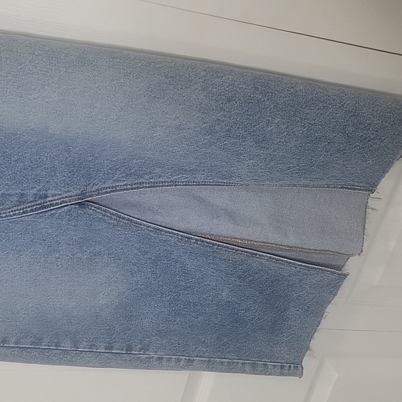 JUST USA Blue Denim Midi Skirt with Front Slit Size XS - Picture 4 of 6